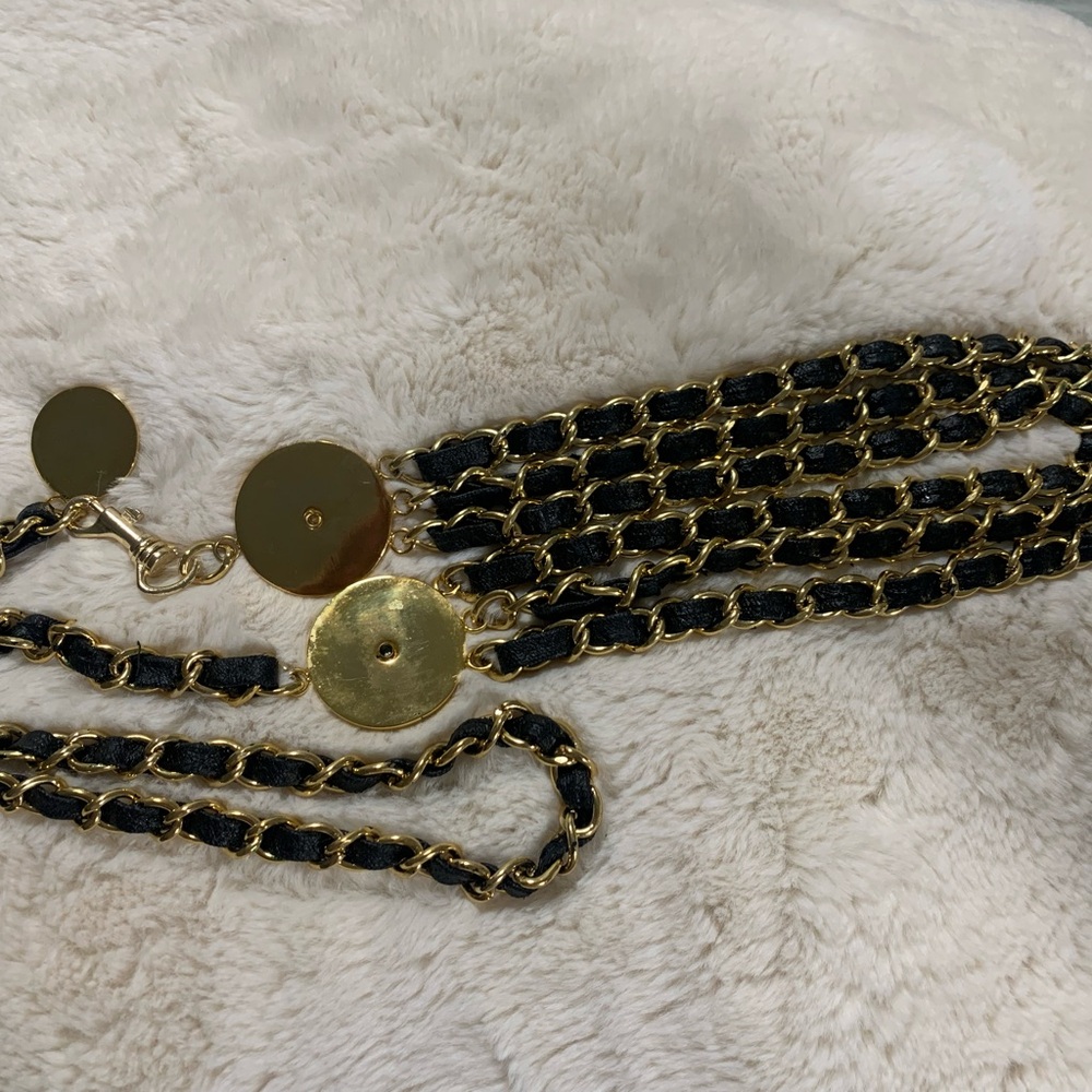 Vintage 1995 Chain link Chanel Belt - Picture 5 of 6